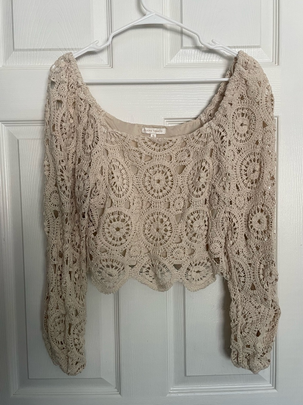 Flying Tomato Women’s size Small Cream Crochet Lace Crop Top